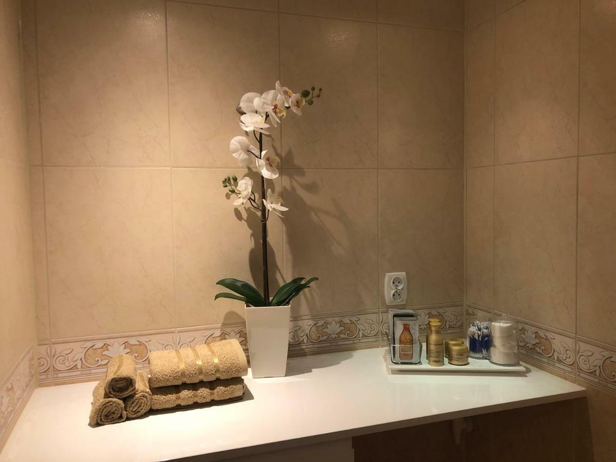 Apartament 69 Metro Apartment Warsaw Ngoại thất bức ảnh